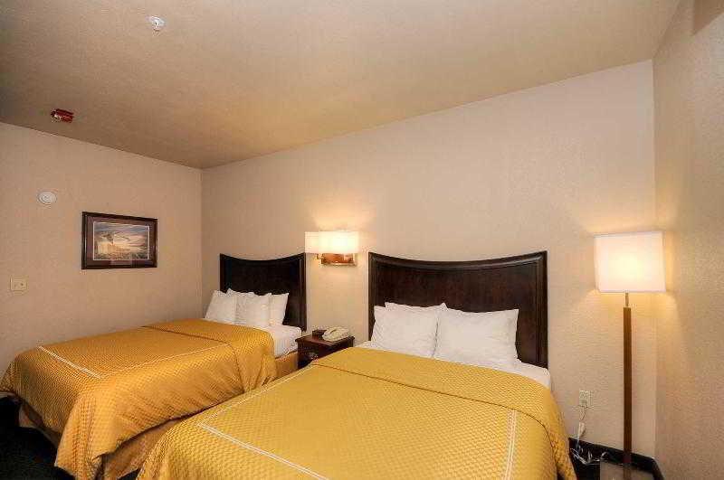 Baymont By Wyndham Clute Lake Jackson Zimmer foto
